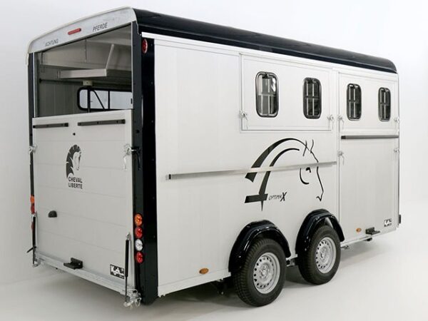 Cheval Liberte Pferdeanhänger Maxi 4, 4 Pferde, Pullman-Fahrwerk, 100km/h, schwarz-Neu